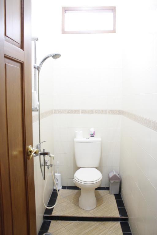 The Attic Bed & Breakfast Bandung Exterior foto